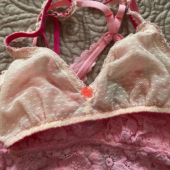 Bundle - Picture 6 of 7